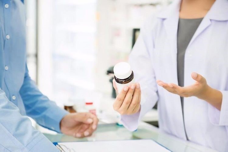 Nên tham khảo ý kiến của bác sĩ trước khi sử dụng Glucosamin