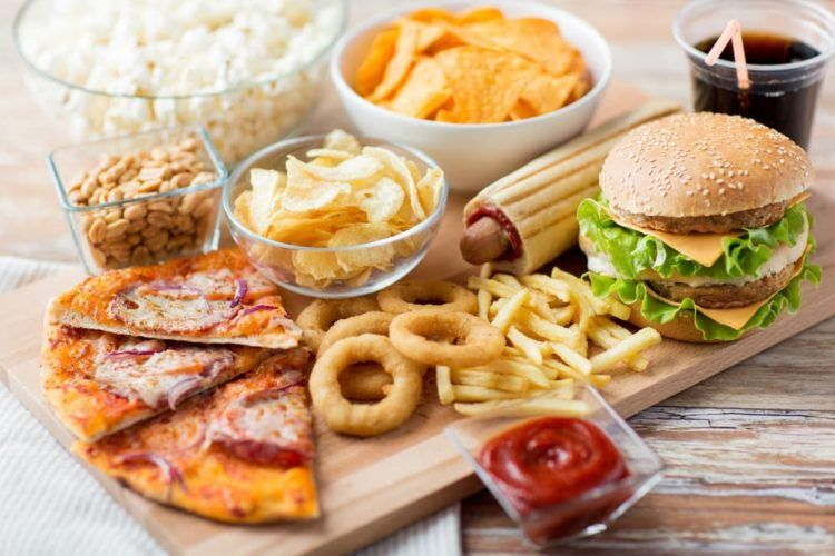 Tránh tiêu thụ các loại đồ ăn nhanh