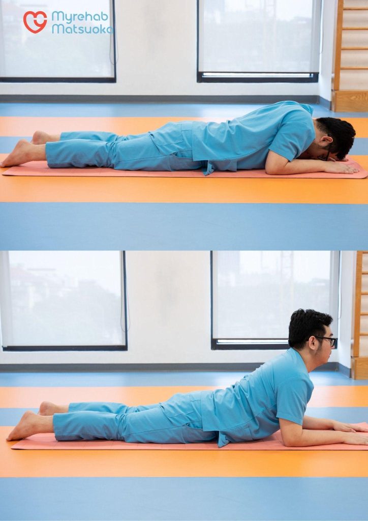 Các bài tập kéo giãn cột sống đơn giản tại nhà