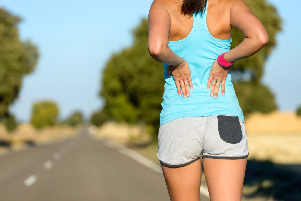 Vận động thể thao quá mức gây thoái hóa cột sống