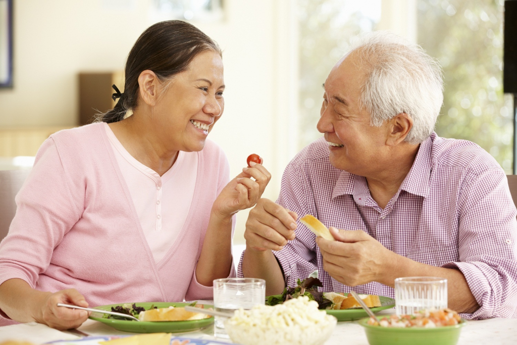 Chế độ dinh dưỡng đóng vai trò quan trọng trong việc phục hồi cho bệnh nhân sau đột quỵ