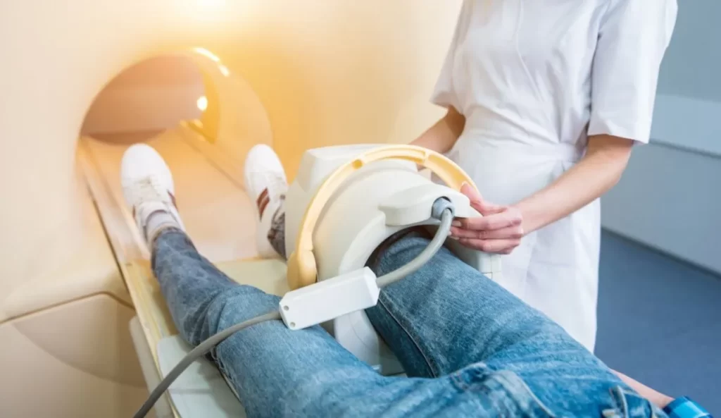 Chụp MRI là phương pháp giúp phát hiện đứt dây chằng