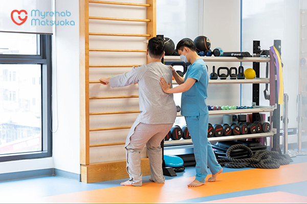 Phục hồi chức năng xương chậu tại Myrehab Matsuoka