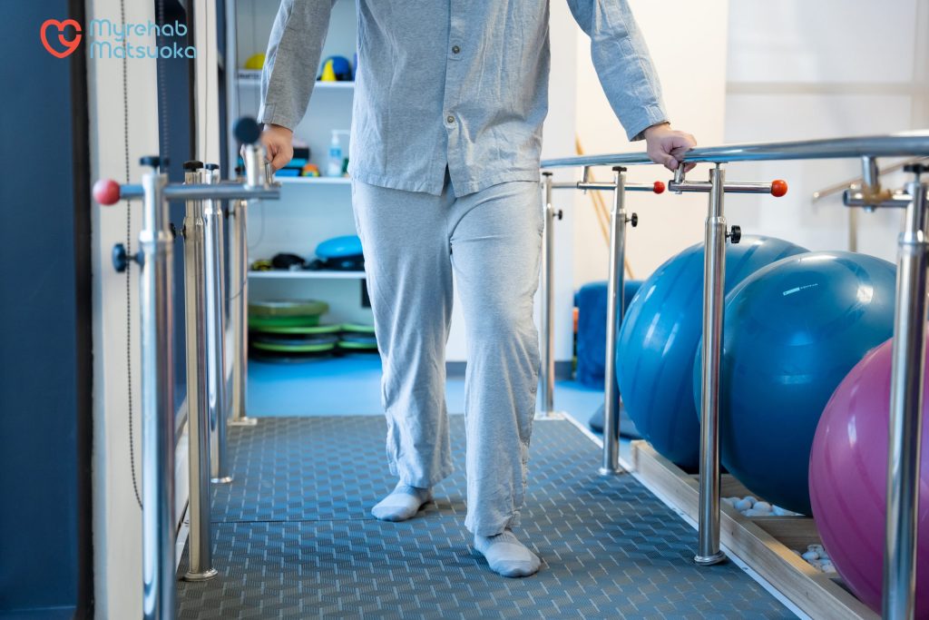 Bệnh nhân nên tăng cường các bài tập vận động chủ động trong giai đoạn duy trì
