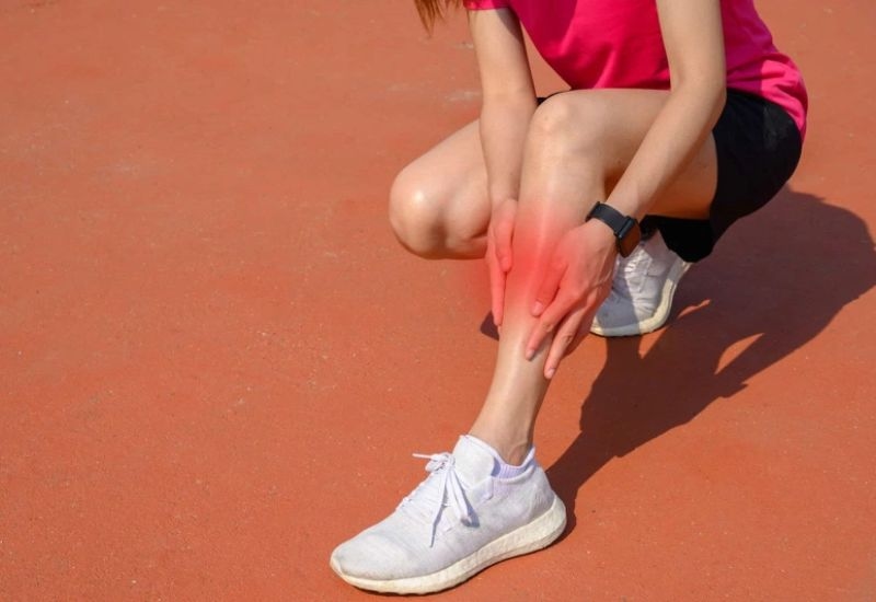Tình trạng đau dữ dội khi xuất hiện biến dạng ở chân