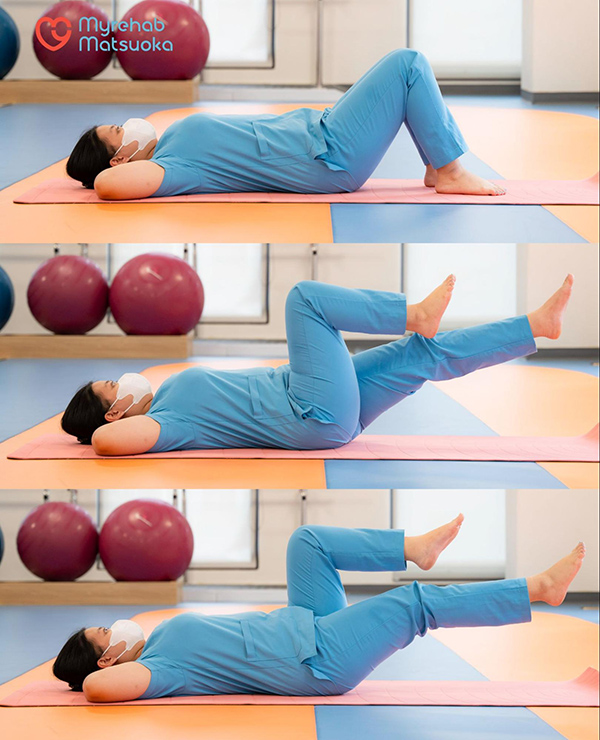Bài tập đạp xe trên không giúp kích hoạt cơ hông xuống khớp gối