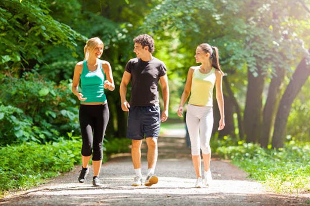Vận động nhẹ nhàng để ngăn ngừa tình trạng đau lưng mạn tính xuất hiện