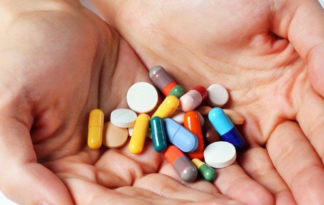 Sử dụng thuốc trong điều trị các bệnh lý vùng bàn chân