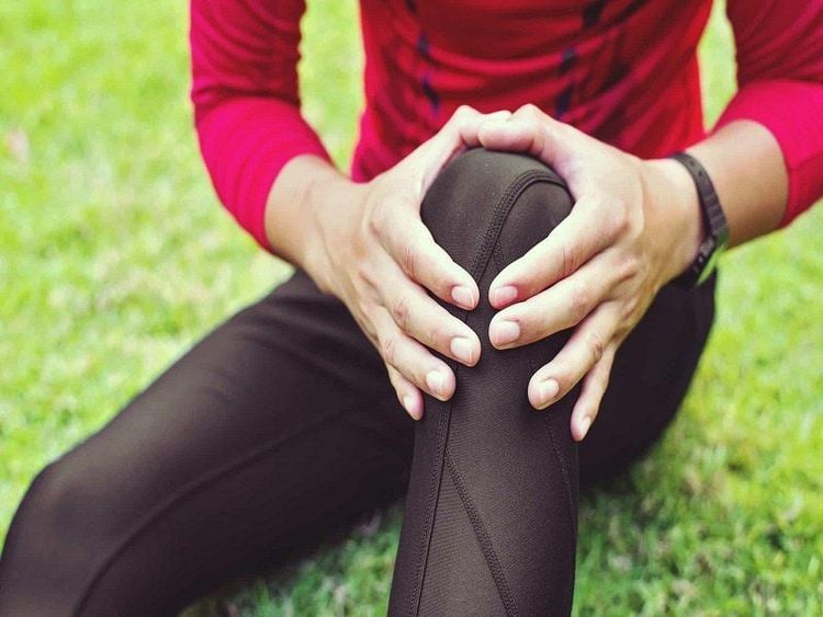 Quay lại tập luyện sớm khi khớp gối chưa hồi phục hoàn toàn