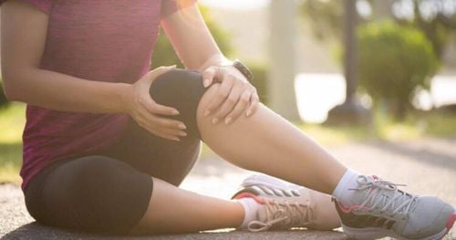 Cơn đau xuất hiện khi dây chằng chéo trước chưa được hồi phục