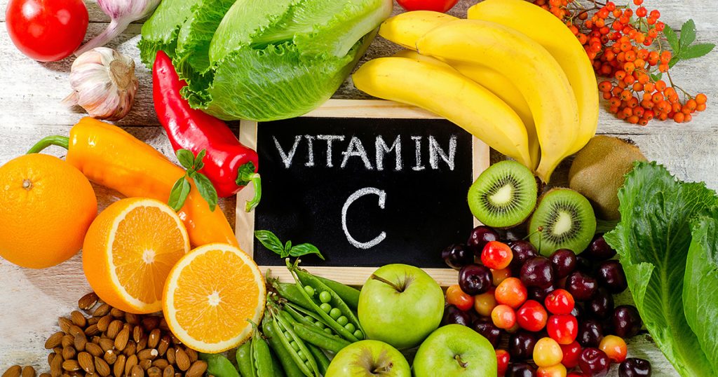 Nhóm thực phẩm chứa vitamin C giúp chống viêm, giảm sưng, hỗ trợ làm lành vết thương