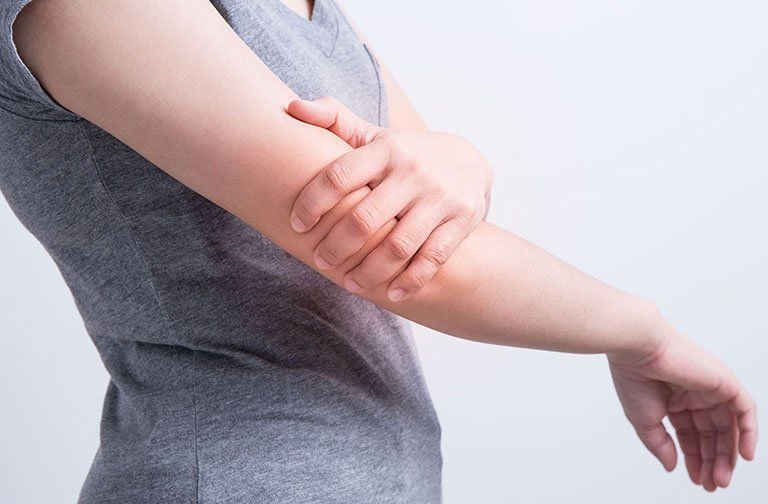Đau bàn tay đau lan tới khuỷu tay