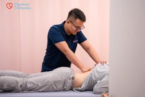 Bệnh nhân 24 tuổi bị viêm cột sống dính khớp