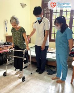 Tập phục hồi chức năng khớp gối sau mổ