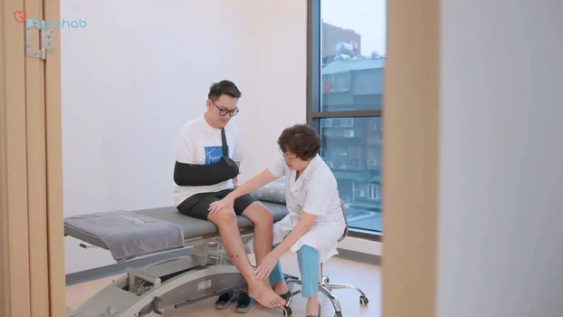 Nguyên đến với phòng khám với tình trạng đa chấn thương nghiêm trọng sau tai nạn