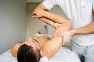 Phục hồi chức năng sau gãy xương khuỷu tay