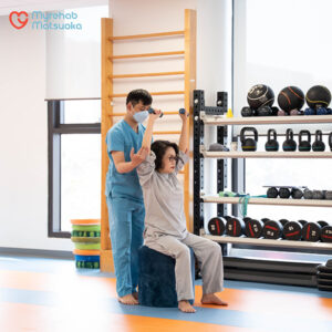 phục hồi chức năng tại Myrehab Matsuoka