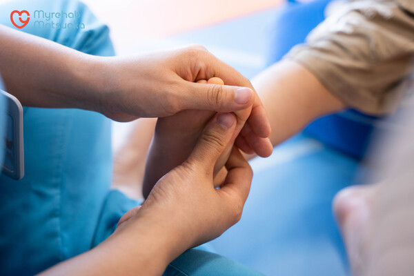 Kỹ thuật trị liệu bằng tay