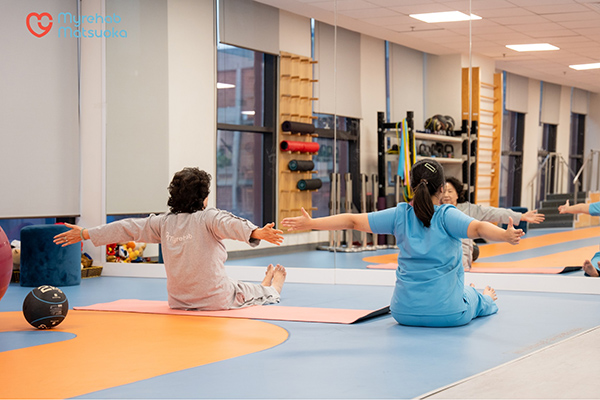 Vận động trị liệu