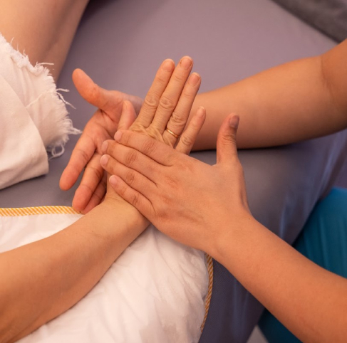 Phương pháp di động mô mềm trong PHCN hội chứng ống cổ tay