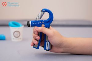 Bài tập phục hồi cổ tay 3