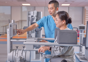 Khách hàng thực hiện lộ trình giãn cơ chuyên sâu tại Myrehab Matsuoka có thể hoàn toàn yên tâm