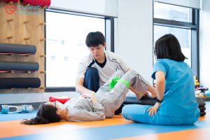 Ứng dụng phương pháp vật lý trị liệu trong giảm đau lưng và đau cổ tại Myrehab Matsuoka